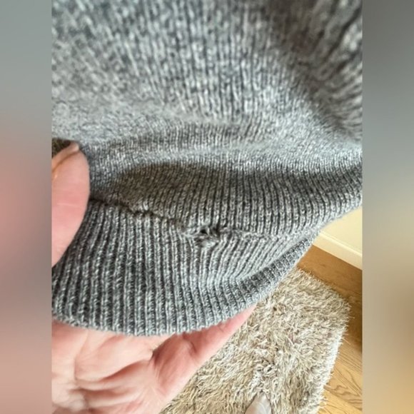 Monk & Lou diagonal zip sweater, size medium (0120) - Picture 9 of 10